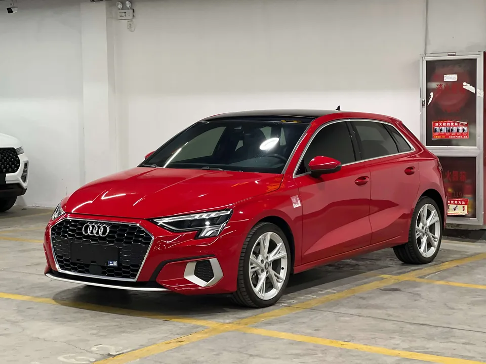Audi A3 Sportback 35 TFSI Fashionable and Elegant 2022 — фото 1, купить с доставкой в Москву