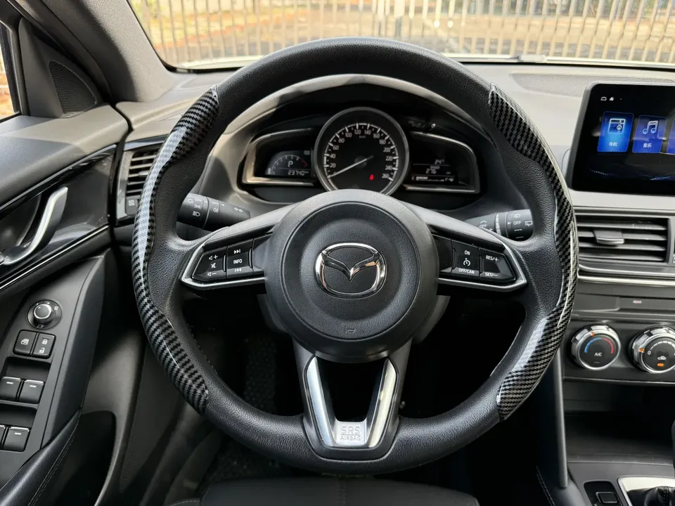 Mazda CX-4 Mazda CX-4 2021 2.0L 2WD Blue Sky Vibrant Edition 2022 — миниатюра 4