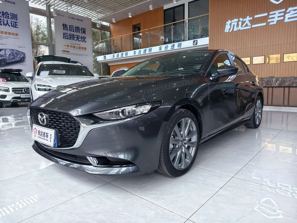 Mazda Axela 2.0L Automatic Premium Edition 2025 — фото 1, купить с доставкой в Москву