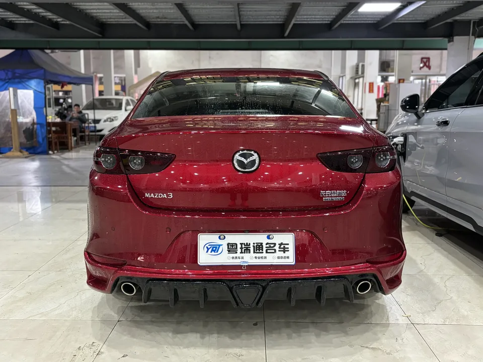 Mazda Axela 1.5L manual quality version 2025 — миниатюра 2