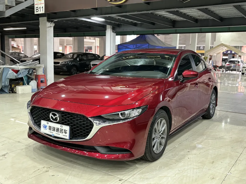Mazda Axela 1.5L manual quality version 2025 — фото 1, купить с доставкой в Москву