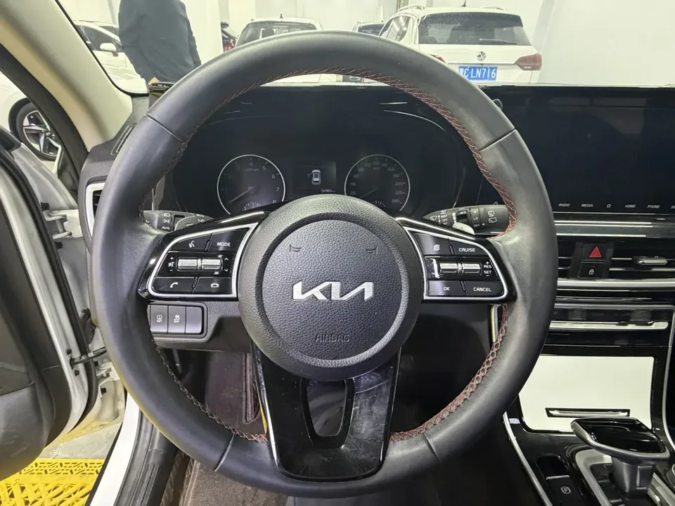 Kia Run proudly Run proudly 2021 AOPAO 1.5L CVT Comfort Edition 2022 — thumbnail 4