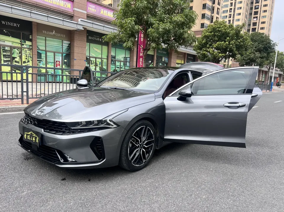 Kia K5 380T GT-Line Flagship Edition 2022 — миниатюра 3