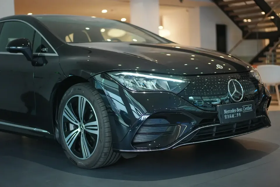Mercedes-Benz EQE Mercedes-Benz EQE 2025 EQE 500 4MATIC Pioneer Edition 2025 — thumbnail 3