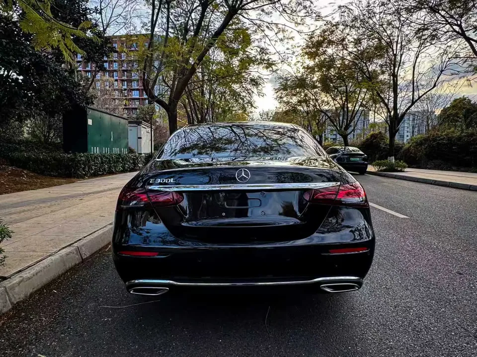 Mercedes-Benz E-Class E-Class 2022 Mercedes-Benz E-Class 2022 E 300 L stylish sedan 2022 — thumbnail 5