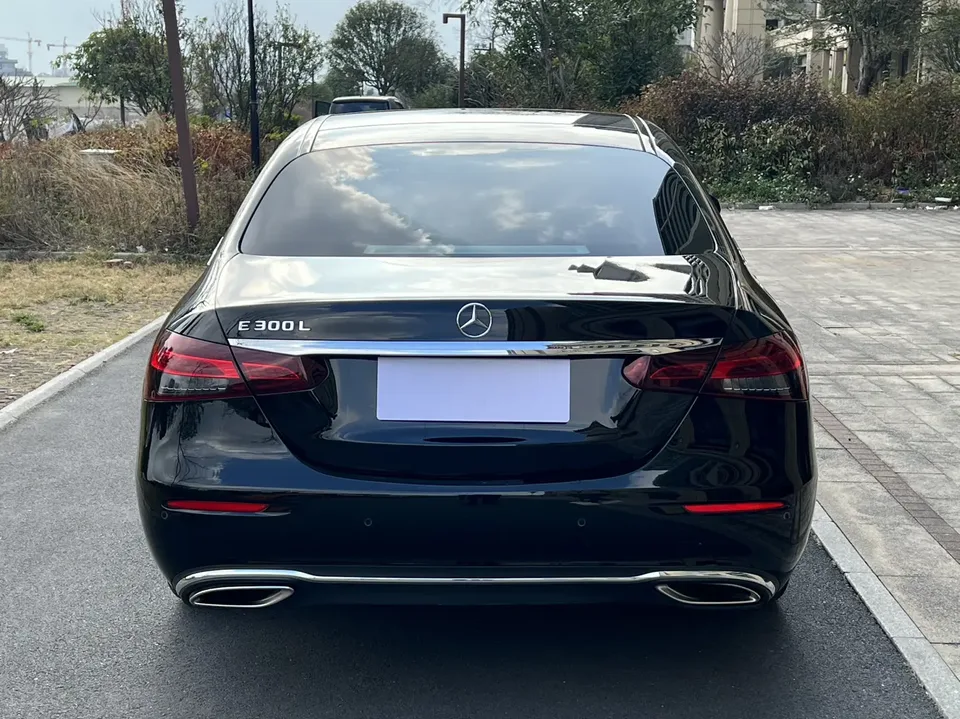 Mercedes-Benz E-Class E-Class 2022 Mercedes-Benz E-Class 2022 facelift E 300 L stylish sedan 2022 — thumbnail 2