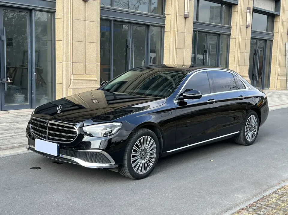 Mercedes-Benz E-Class E-Class 2022 Mercedes-Benz E-Class 2022 facelift E 300 L stylish sedan 2022 — photo 1, buy with delivery to Moscow