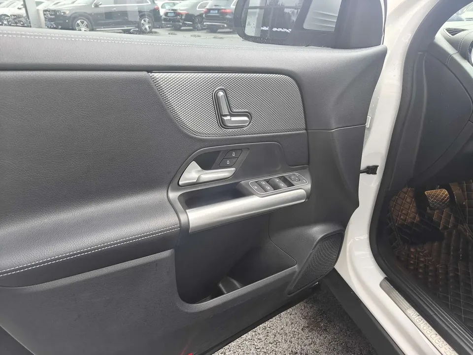 Mercedes-Benz GLA Mercedes-Benz GLA 2023 GLA 200 2023 — миниатюра 3