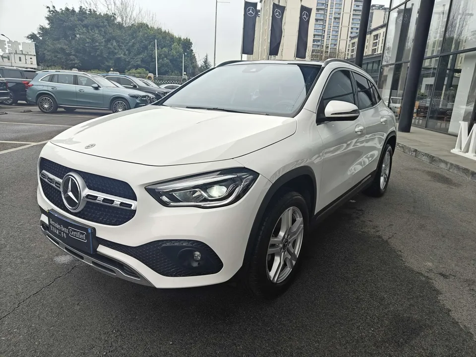 Mercedes-Benz GLA 2023