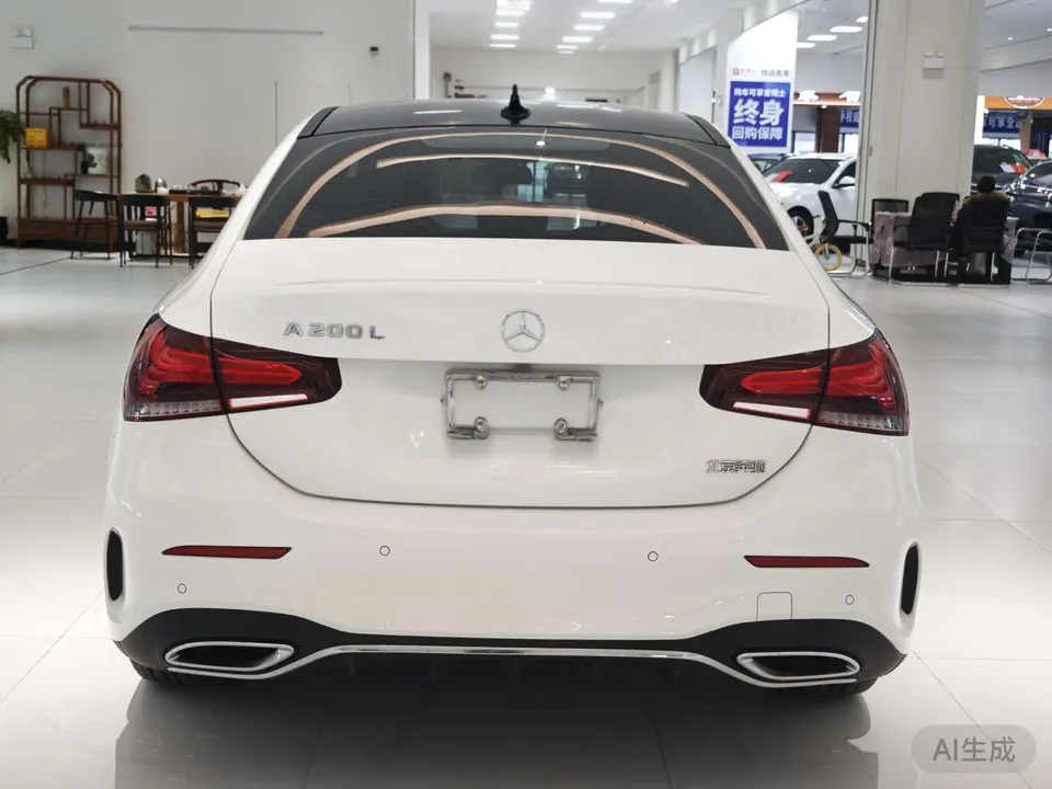 Mercedes-Benz Mercedes Benz A Class Mercedes-Benz A-Class 2022 facelift A 200 L sports sedan fashion version 2023 — миниатюра 5