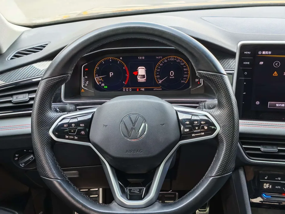 Volkswagen TiguanX Tiguan X 2022 330TSI flagship version 2023 — миниатюра 3