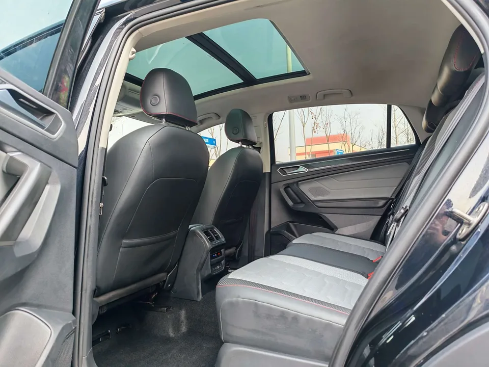 Volkswagen TiguanX Tiguan X 2022 330TSI flagship version 2023 — миниатюра 5