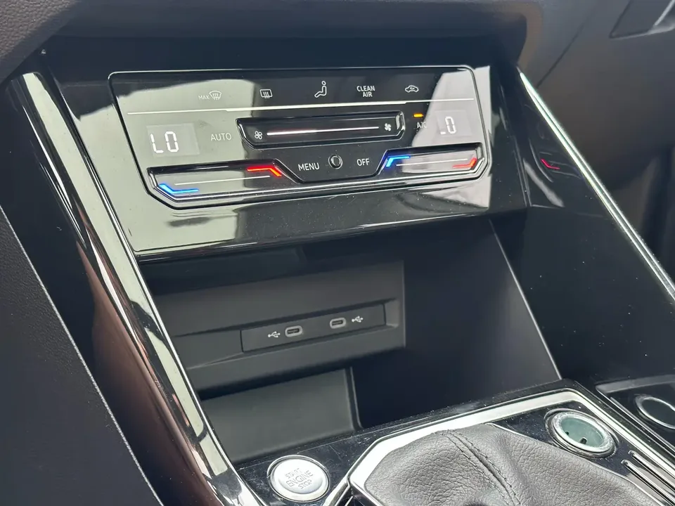 Volkswagen Tayron Tanyue 2022 330TSI 2WD Luxury Smart Edition 2022 — миниатюра 5