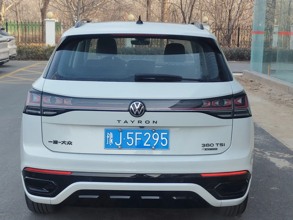 Volkswagen Tayron Tayron 2023 facelift 380TSI four-wheel drive R-Line high-energy version 2023 — миниатюра 2