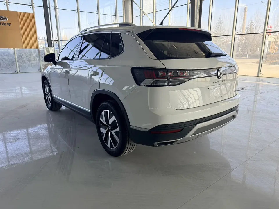 Volkswagen Tayron Tanyue 2023 280TSI 2WD Luxury Plus Advanced Edition 2022 — миниатюра 4