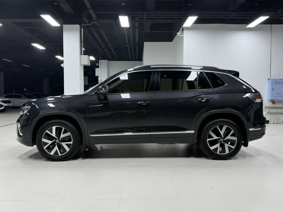 Volkswagen Tayron Tanyue 2023 280TSI 2WD Luxury Plus Advanced Edition 2022 — миниатюра 4