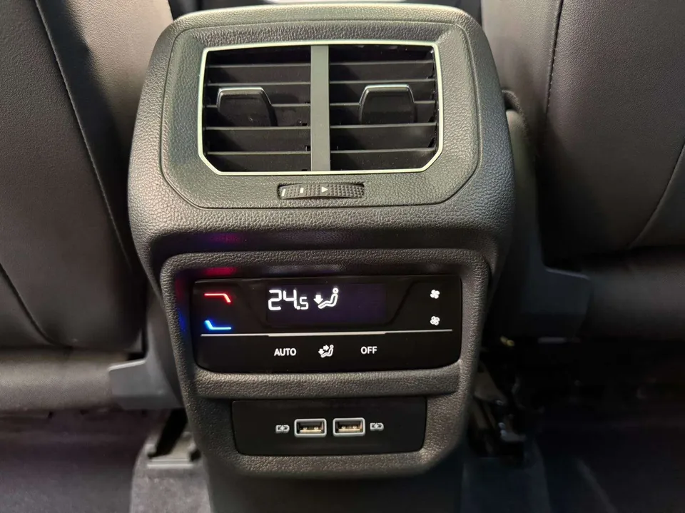 Volkswagen Tayron Tanyue 2023 280TSI 2WD Luxury Plus Advanced Edition 2023 — миниатюра 3