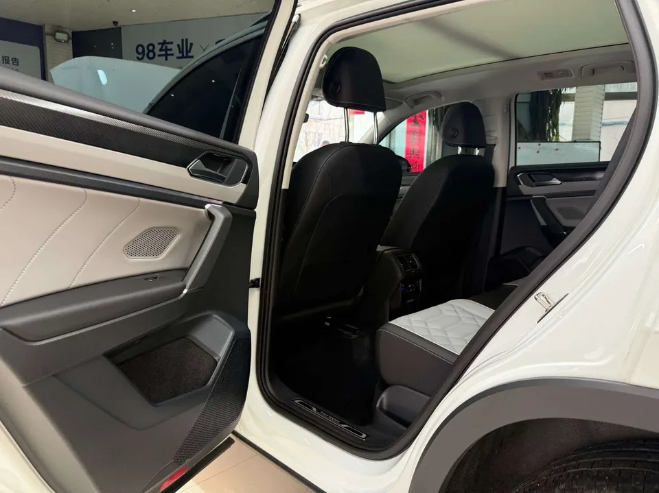 Volkswagen Tayron Tanyue 2023 280TSI 2WD Luxury Plus Advanced Edition 2023 — миниатюра 5