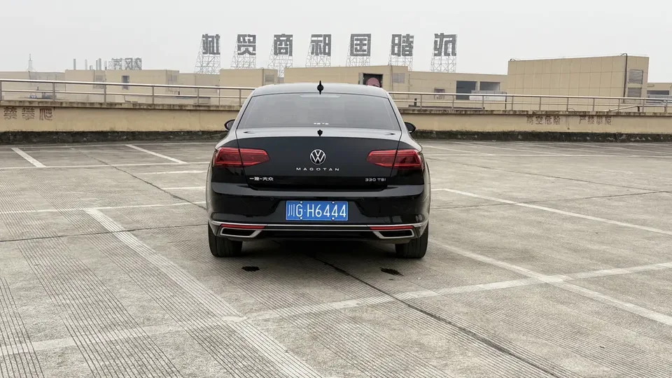 Volkswagen Magotan 330TSI DSG 30th Anniversary Edition 2022 — миниатюра 2