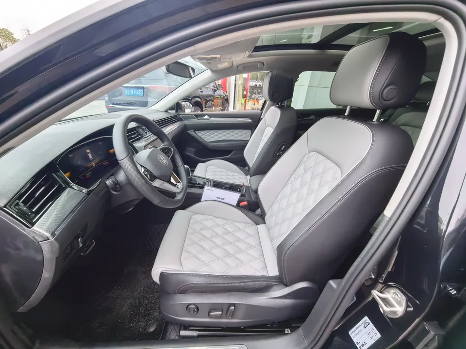 Volkswagen Magotan Magotan 2025 Public Edition 280TSI DSG Comfort Edition 2025 — миниатюра 4