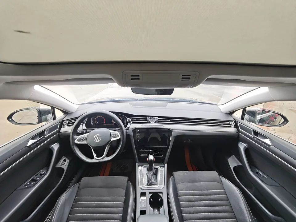 Volkswagen Magotan 330TSI DSG 30th Anniversary Edition 2022 — миниатюра 2