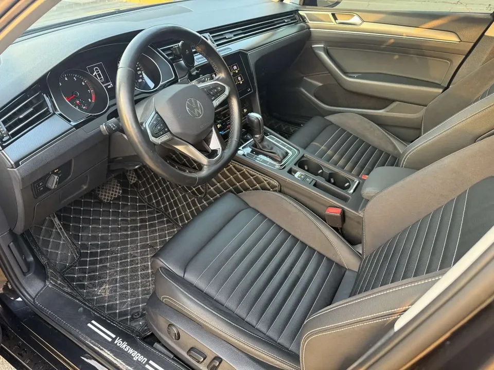 Volkswagen Magotan 330TSI DSG 30th Anniversary Edition 2022 — миниатюра 3