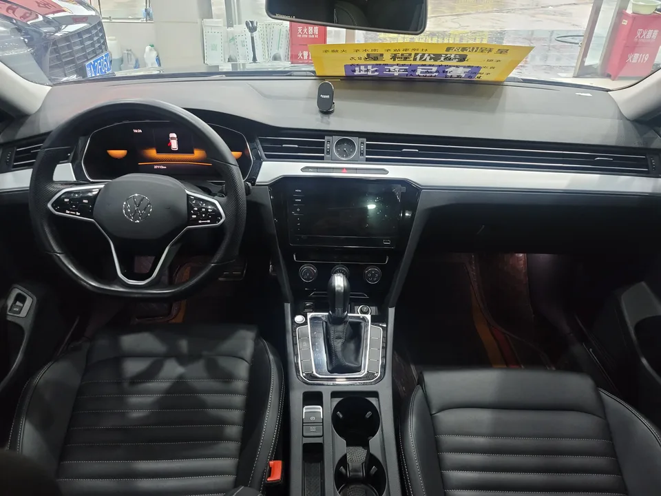Volkswagen Magotan Magotan 2023 2 million commemorative edition 280TSI DSG comfort model 2024 — миниатюра 4