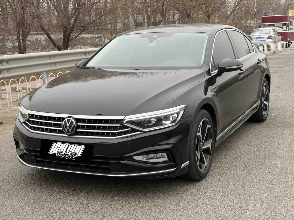 Volkswagen Magotan 2024