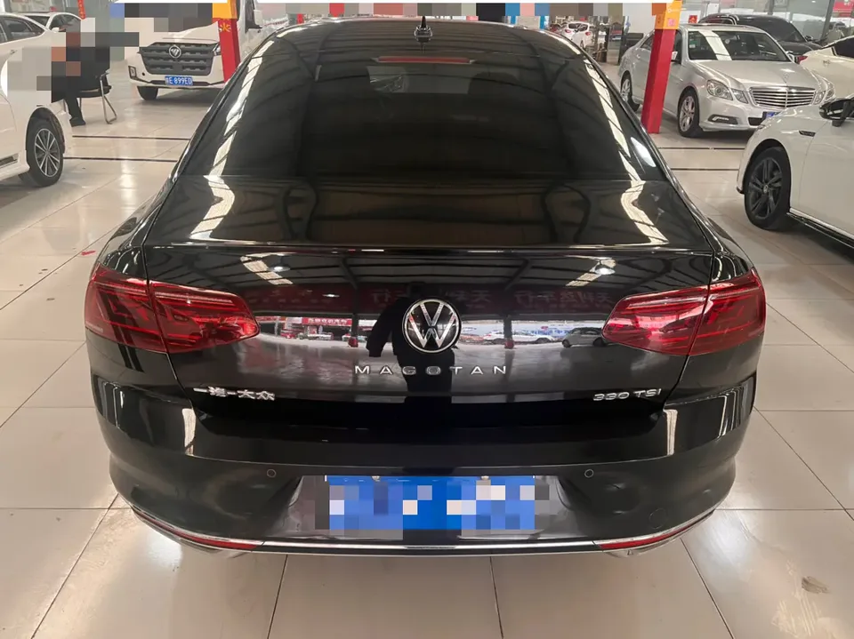 Volkswagen Magotan 2 million units public enjoyment model 330TSI DSG luxury model 2024 — миниатюра 2