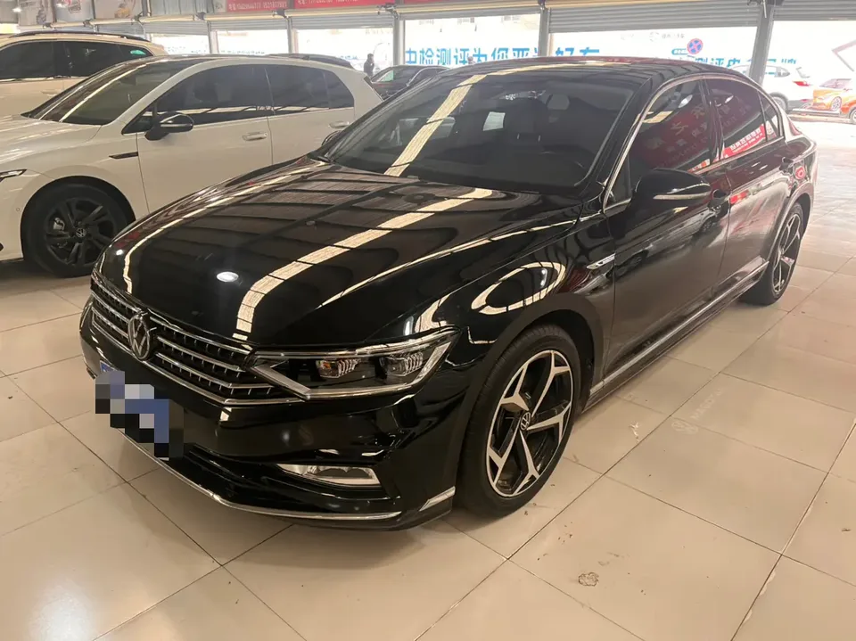 Volkswagen Magotan 2024