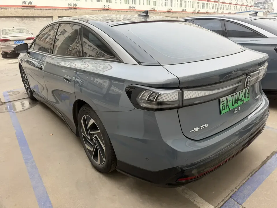 Volkswagen ID.7 VIZZION ID.7 VIZZION 2024 PRO Edition 2024 — миниатюра 2