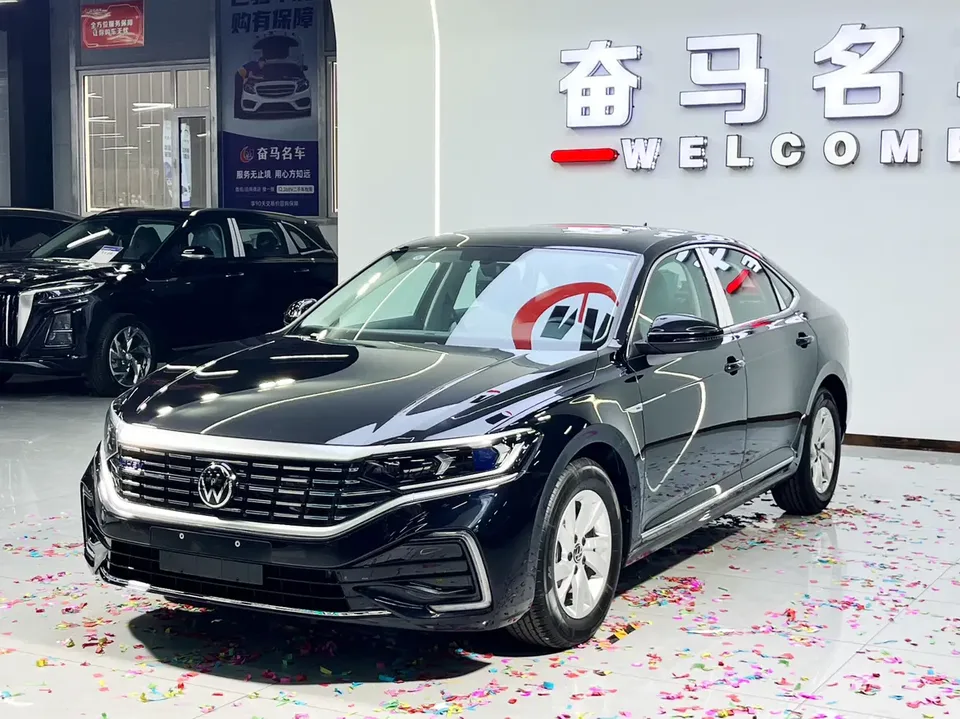 Volkswagen Passat PHEV 2026