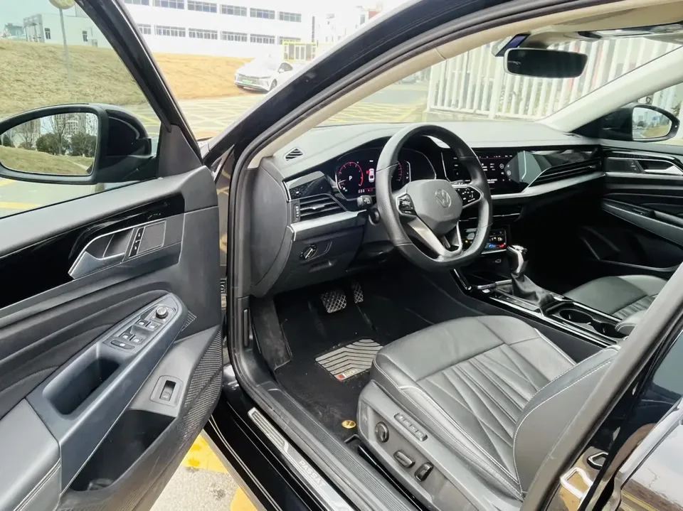 Volkswagen Passat Passat 2022 330TSI Starry Sky Deluxe Edition 2022 — миниатюра 3