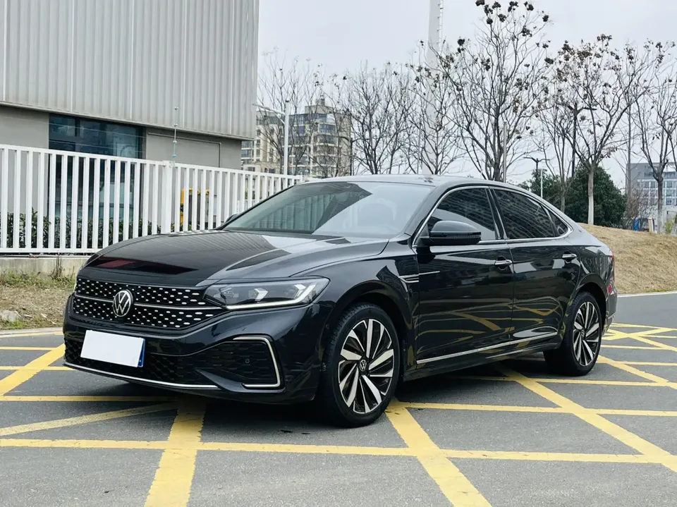Volkswagen Passat 2022