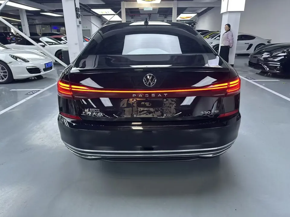 Volkswagen Passat Passat 2023 330TSI Elite Edition 2023 — миниатюра 2