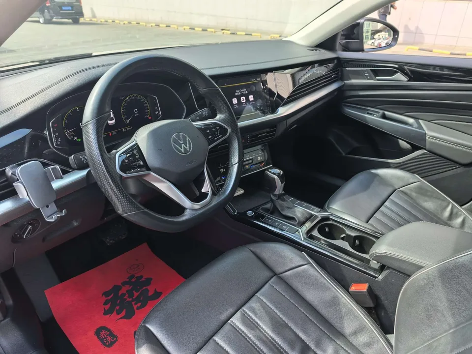 Volkswagen Passat facelift 330TSI Star Elite Edition 2023 — миниатюра 3