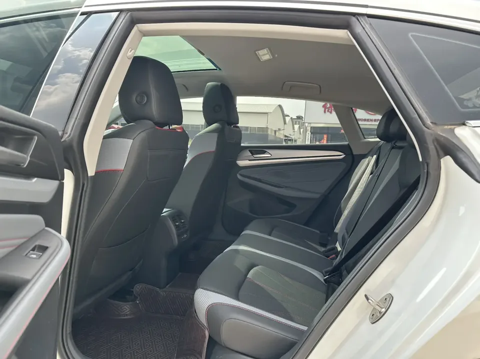 Volkswagen Lamando Lingdu 2024 2024 Lingdu Lingdu L 280TSI DSG Cool Edition 2024 — миниатюра 3