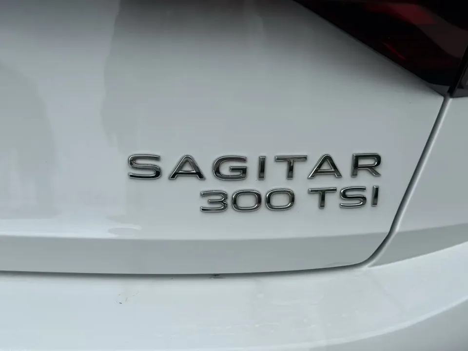 Volkswagen Sagitar 2023 Sagitar 300TSI DSG Excellence Edition 2024 — миниатюра 3