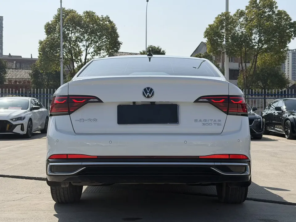 Volkswagen Sagitar Sagitar 300TSI DSG Beyond Edition 2024 — миниатюра 2