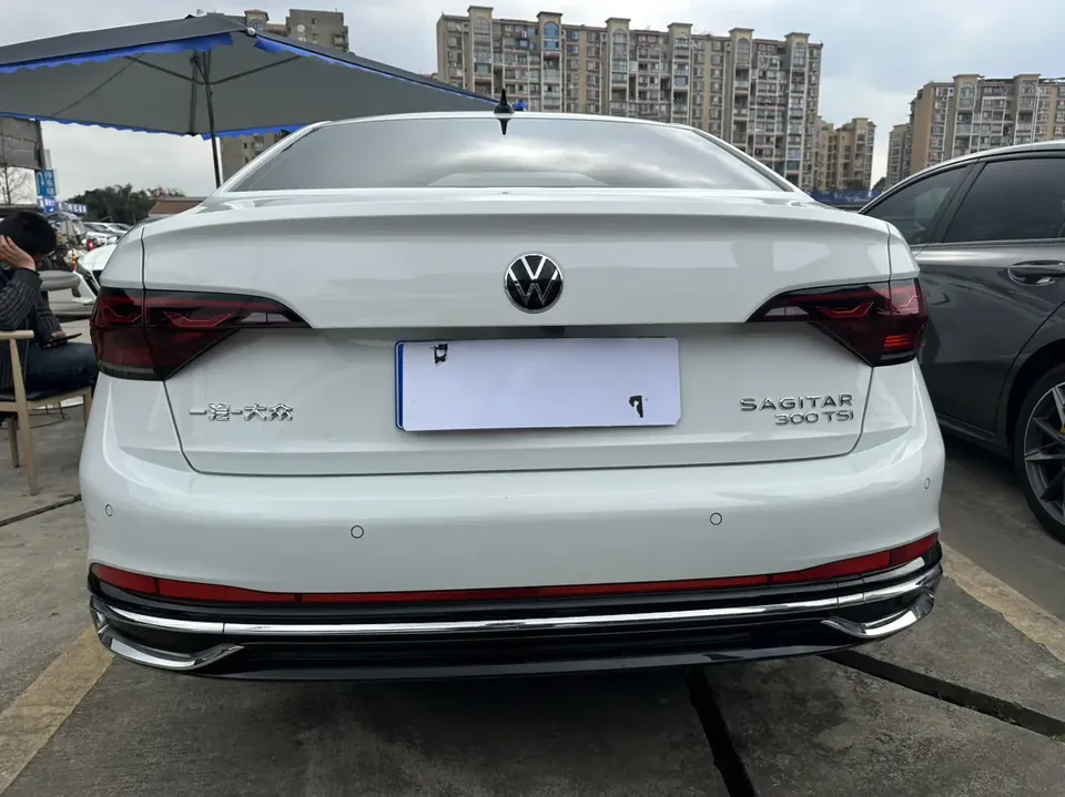 Volkswagen Sagitar 2023 Sagitar 300TSI DSG Beyond Edition 2023 — миниатюра 2