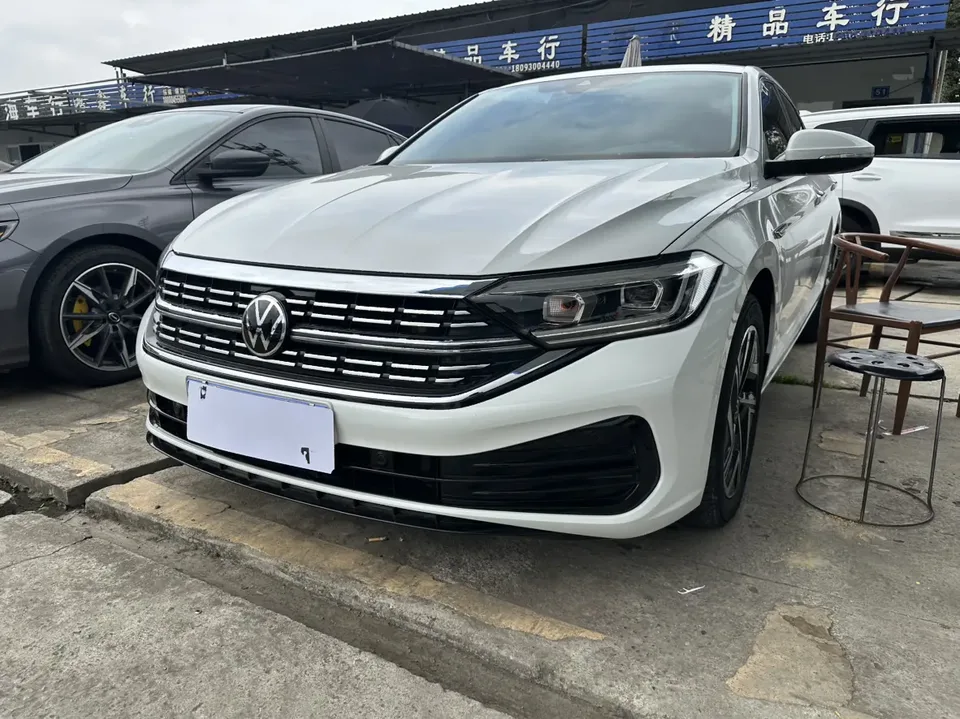 Volkswagen Sagitar 2023