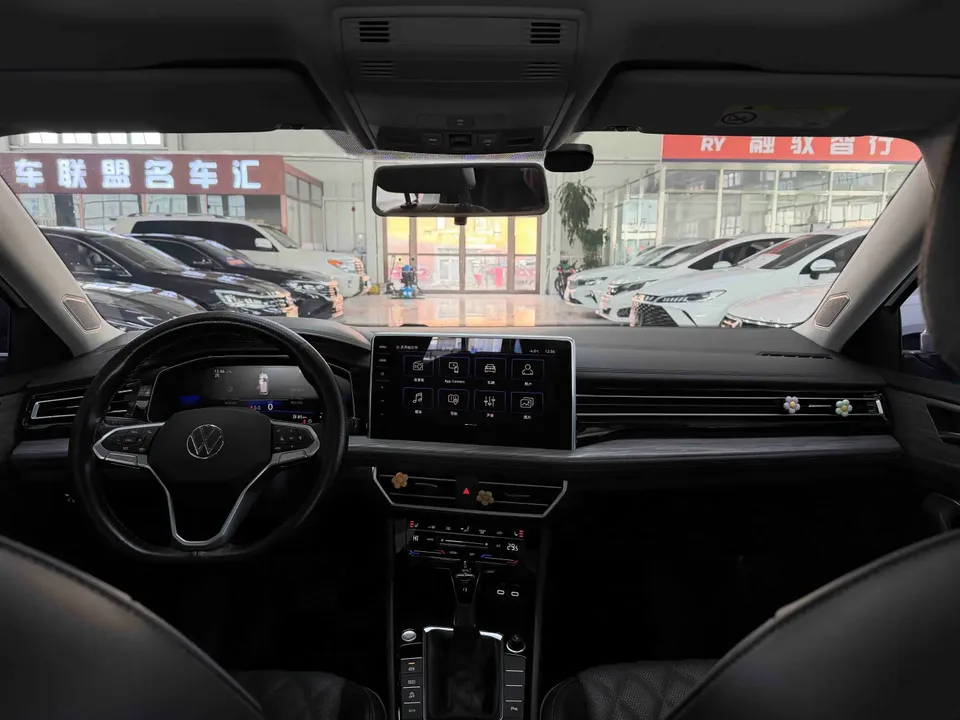 Volkswagen Sagitar 2023 Sagitar 280TSI DSG Beyond Edition Plus 2023 — миниатюра 3