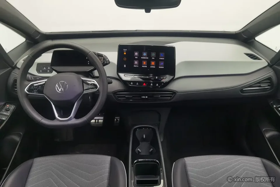 Volkswagen ID.3 Outstanding Edition 2024 — миниатюра 4