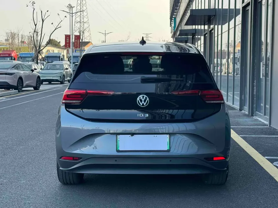 Volkswagen ID.3 Pure Smart Edition 2024 — миниатюра 4