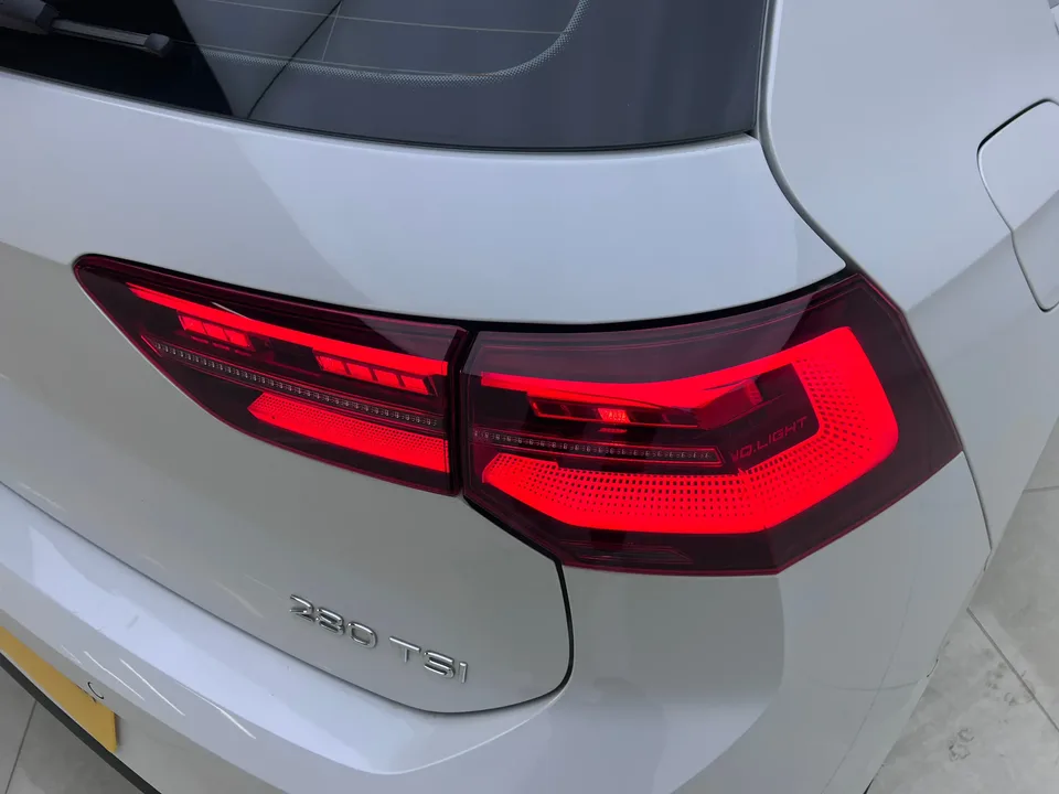Volkswagen Golf Golf 2023 280TSI DSG R-Line Lite 2023 — миниатюра 3
