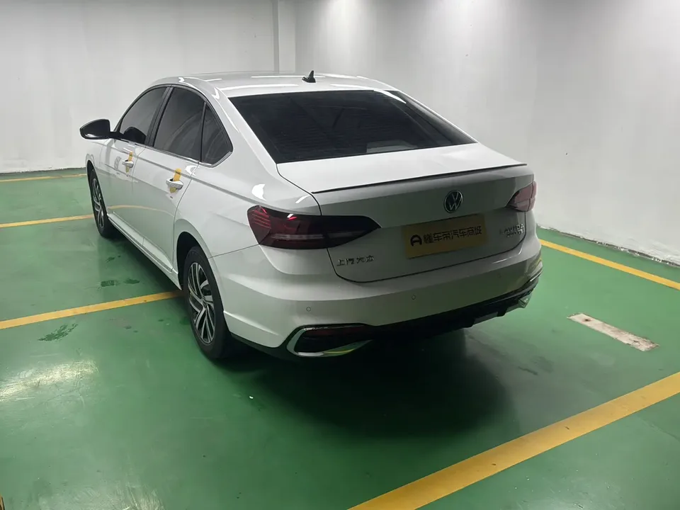 Volkswagen Lavida Lavida 2023 280TSI DSG Starry Sky Edition 2022 — миниатюра 2