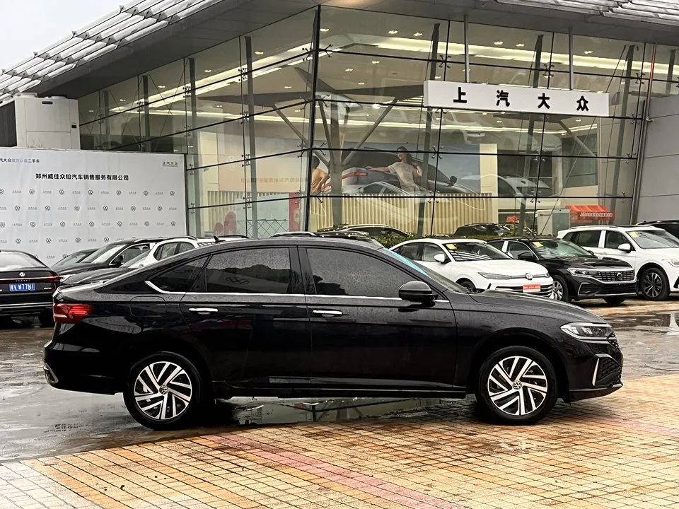 Volkswagen Lavida Lavida 2024 300TSI DSG Starry Sky Leading Edition 2025 — миниатюра 5
