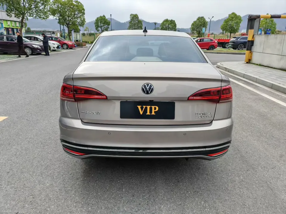 Volkswagen Bora Bora 2024 300TSI DSG Premium Edition 2024 — thumbnail 5
