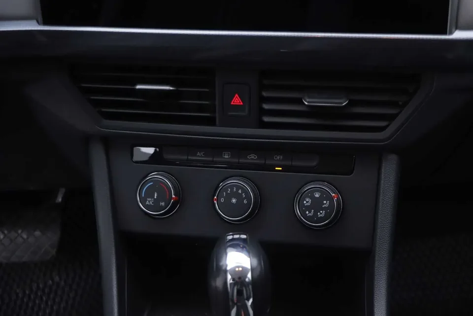 Volkswagen Bora Bora 2024 200TSI DSG Free Travel Edition 2024 — photo 1, buy with delivery to Moscow