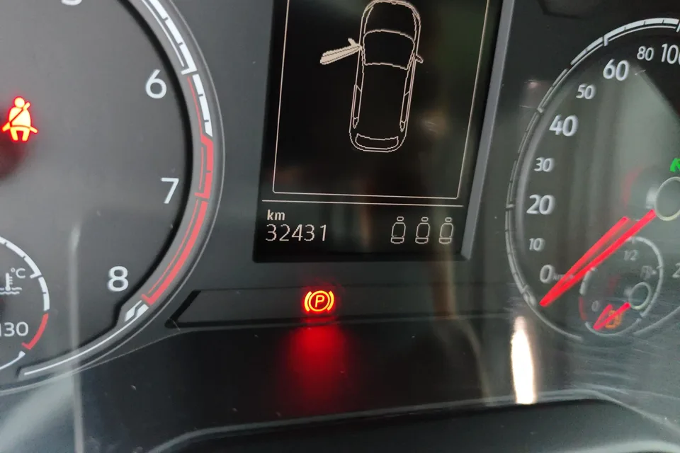 Volkswagen Polo Polo 2021 Plus 1.5L Automatic Colorful Technology Edition 2022 — thumbnail 4